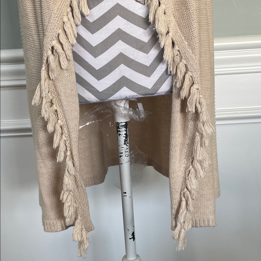LILLY PULITZER Abbott Sweater Vest Cardigan with Tassels Tan Gold Sz MEDIUM - Picture 5 of 10